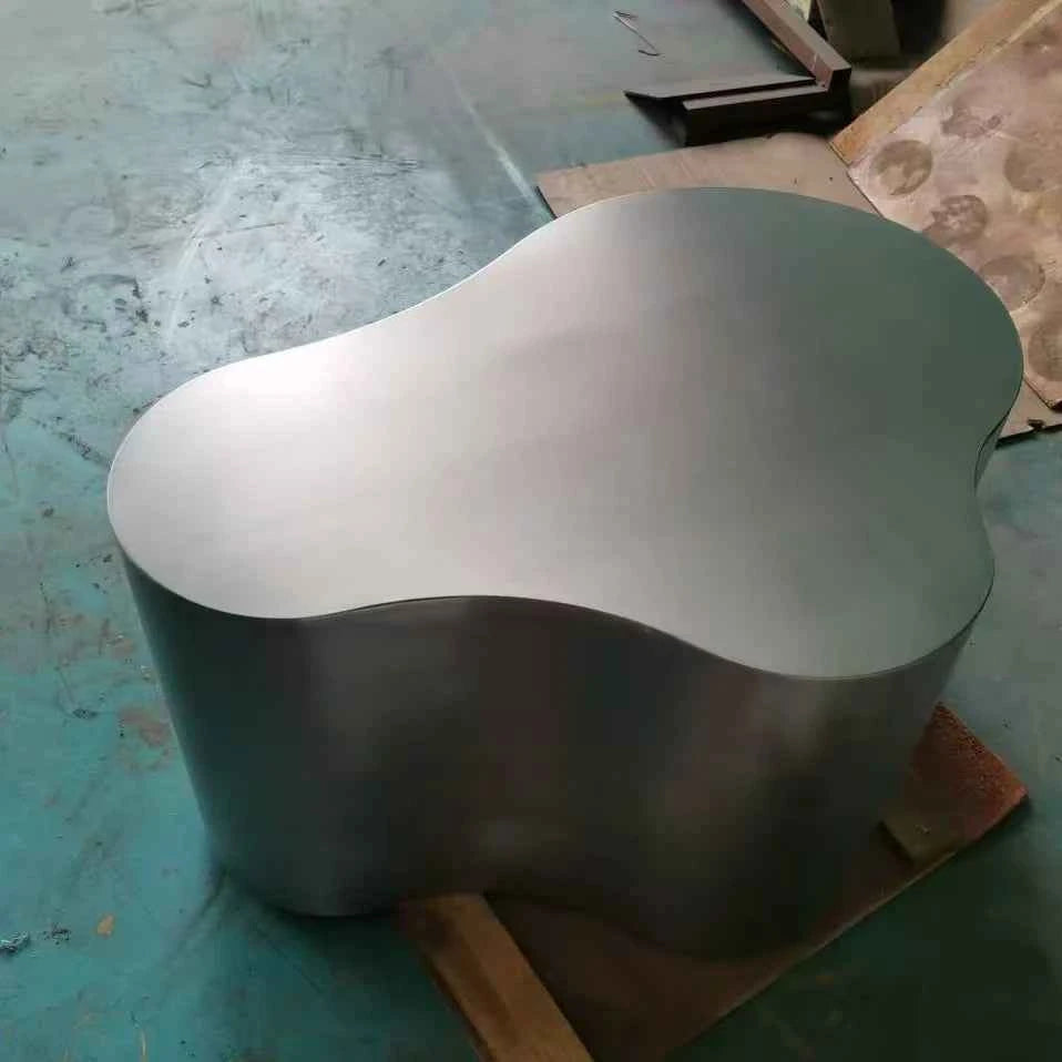 Metal Industrial Coffee Table Aesthetic Unique Minimalist Designer Side Table Modern Luxury Mesa Auxiliar Postmodern Furniture