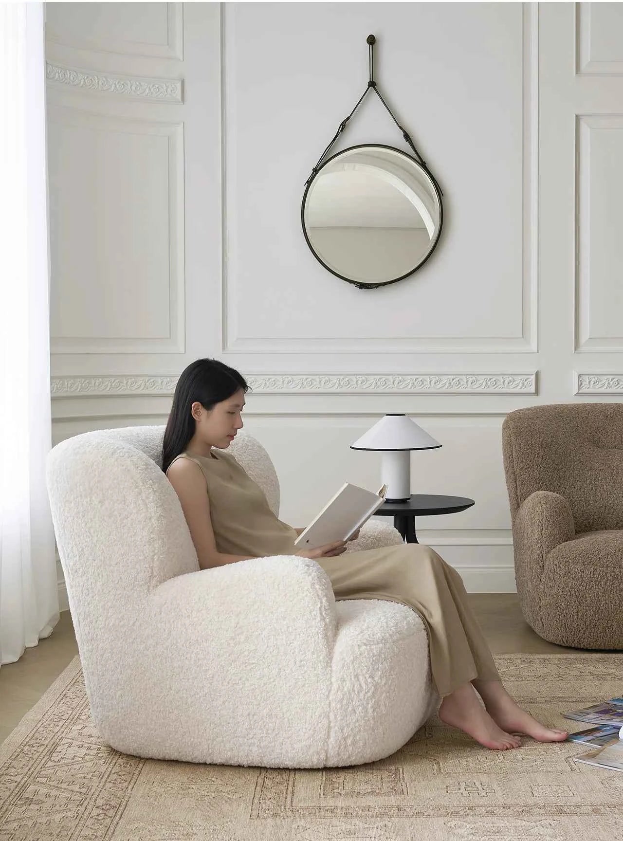 Lazy Lounge Sofa Chair - Modern Luxury Recliner for Living Room, Ergonomic Comfortable Vanity Furniture