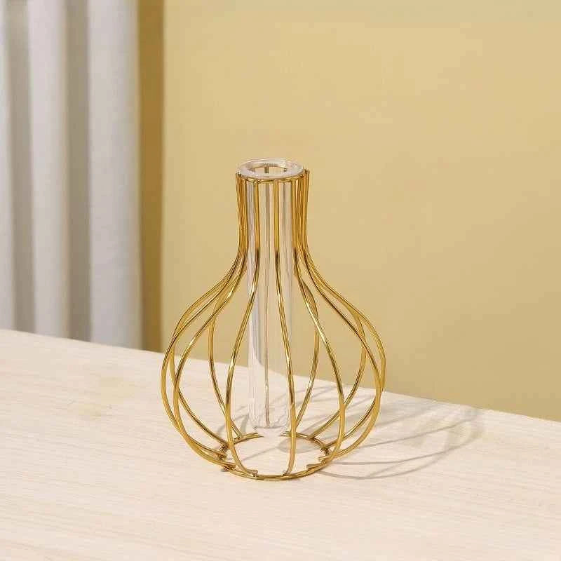 Ornamental Wrought Iron Gold Flower Vase Hollow Design for Home Living Room Decor Artificial Dried Floral Arrangement Container