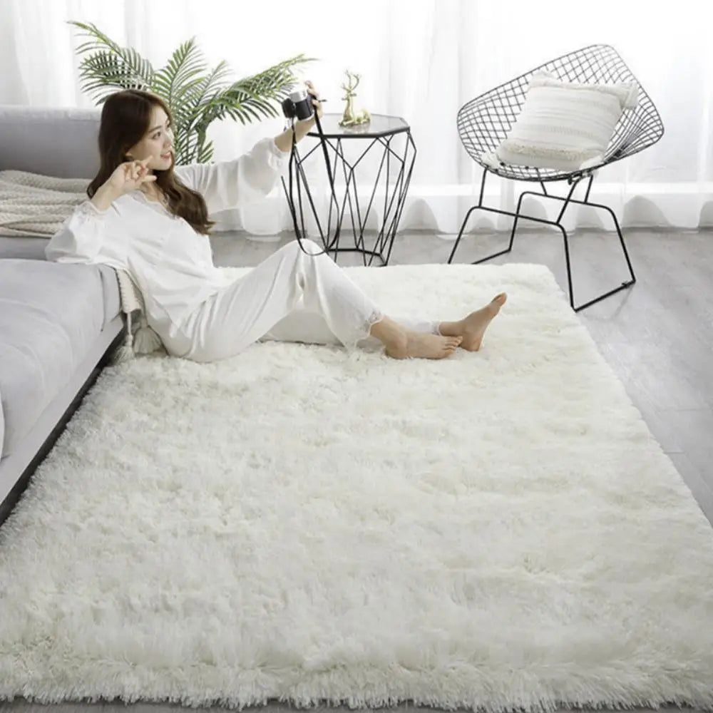 Machine Washable Shaggy Rug for Bedroom - Grey Fluffy Soft Area Carpet with Non-Slip Design