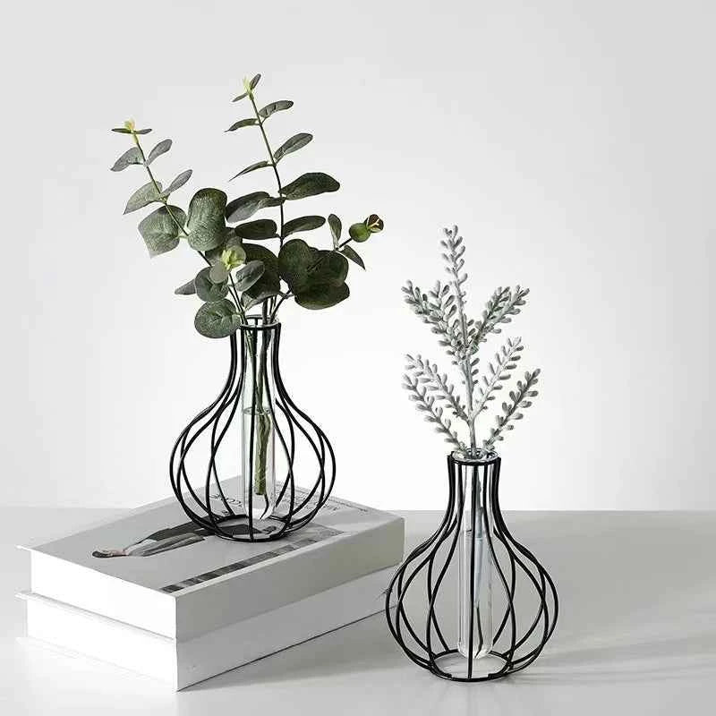 Ornamental Wrought Iron Gold Flower Vase Hollow Design for Home Living Room Decor Artificial Dried Floral Arrangement Container